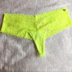 Vs pink cheekster thong sz large nwt